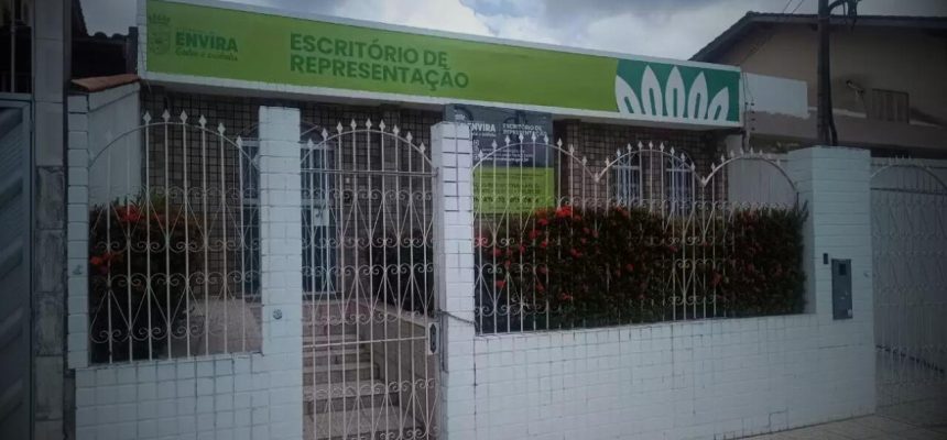 A Prefeitura Municipal, sob a liderança do prefeito Ivon Rates, está prestes a inaugurar a tão aguardada Casa de Acolhimento e Cuidados de Envira em Manaus. Localizada na Rua Comandante José Siqueira, 321, Conjunto Santos Dumont, Bairro da Paz, o espaço será um refúgio acolhedor para os cidadãos envirenses que necessitam realizar tratamentos de saúde na capital amazonense.